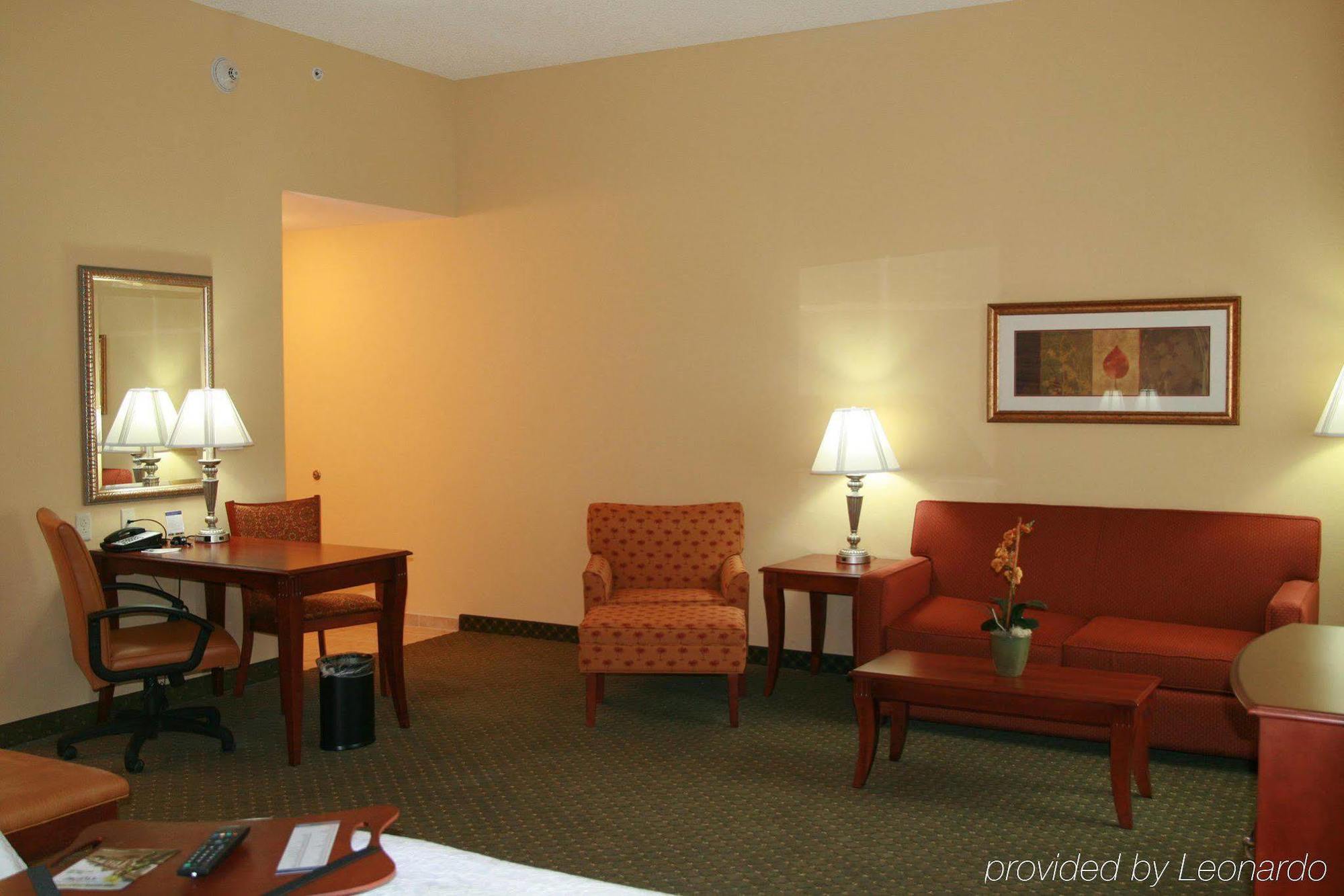 Hampton Inn & Suites Port Richey Exterior photo